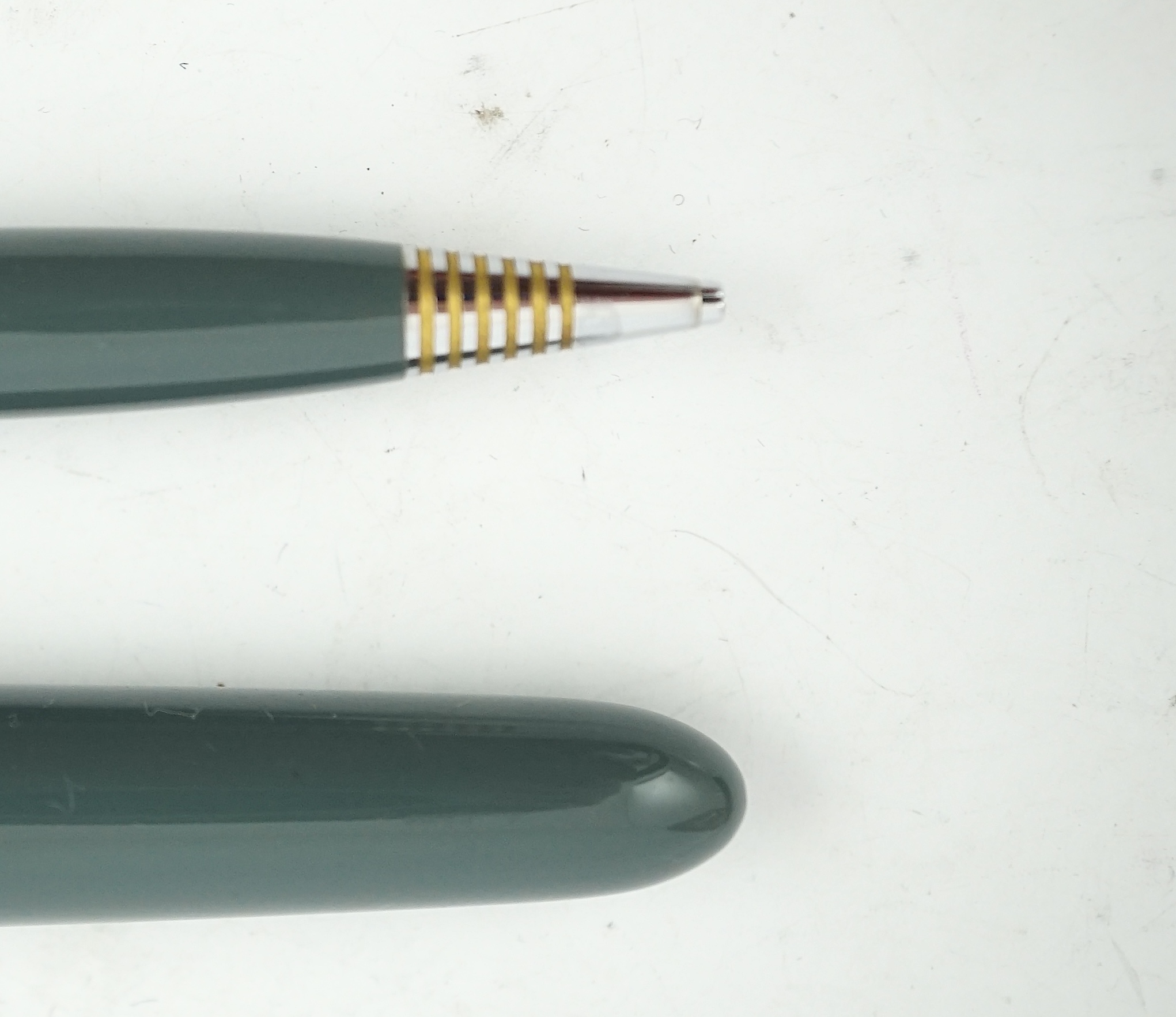 A Parker '51' Aerometric fountain pen and pencil